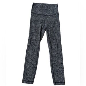 A86 Lululemon Black Gray checkered leggings sz 4